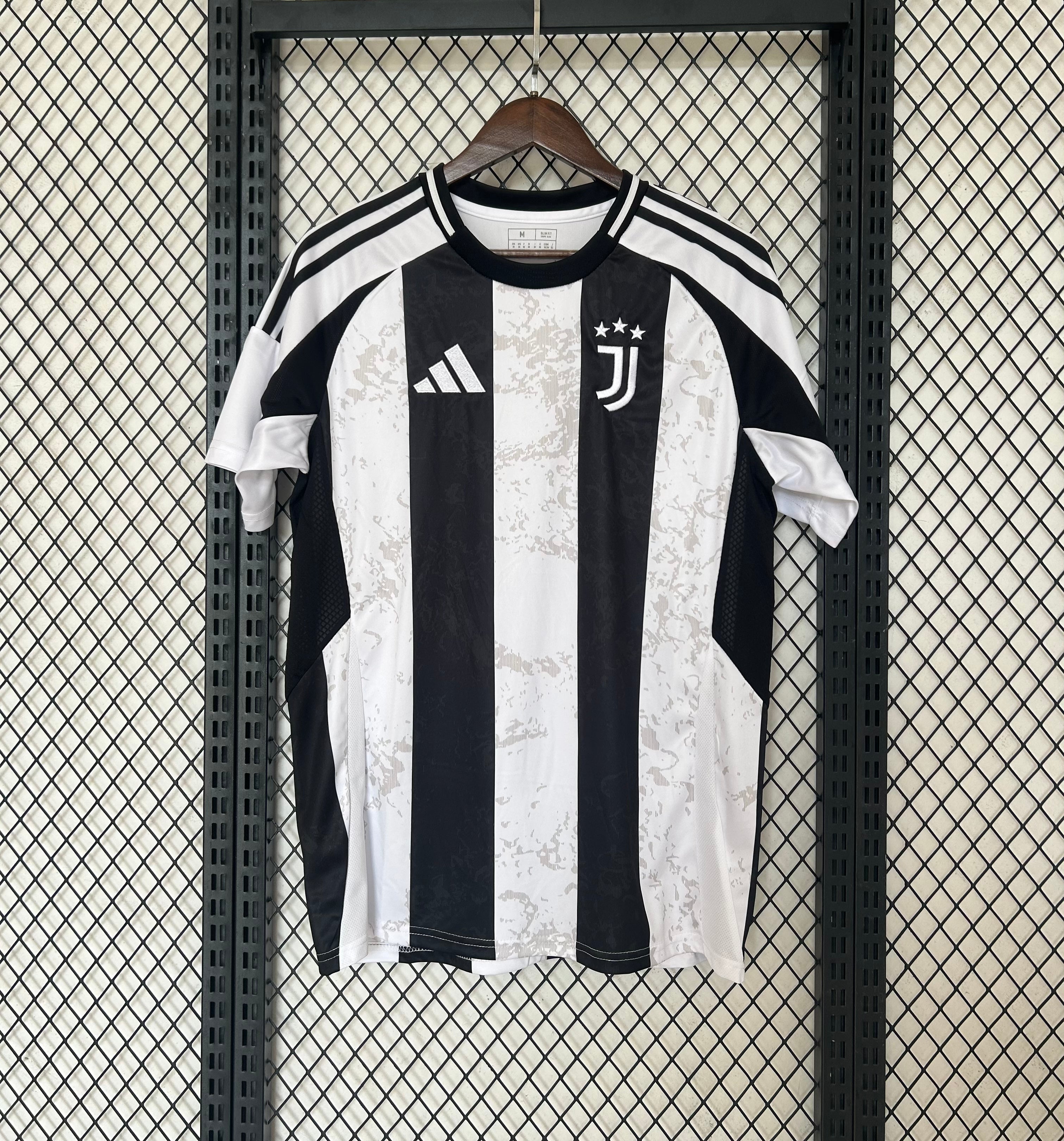 maillot-juventus-2024-2025