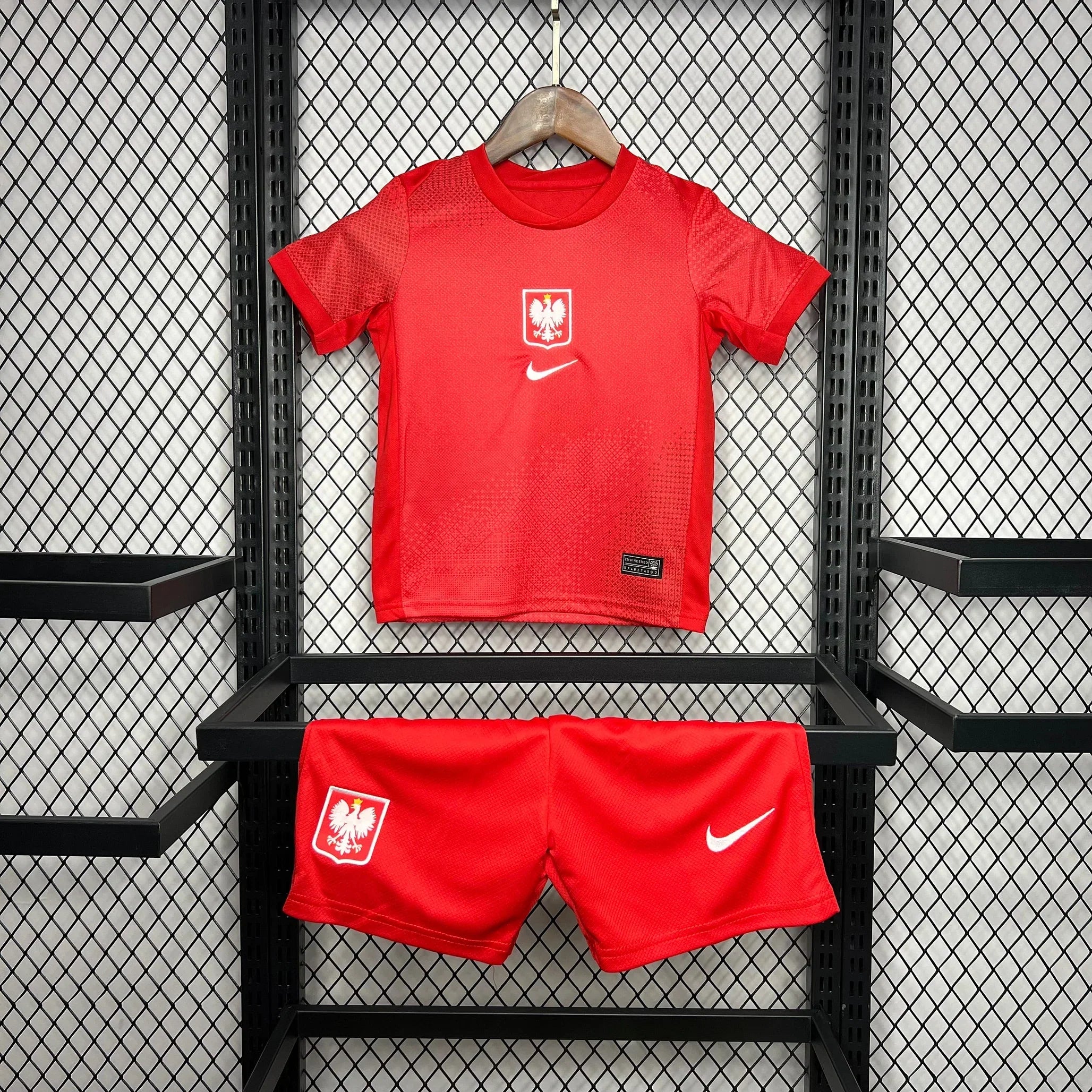 kit-enfant-pologne-2024-2025