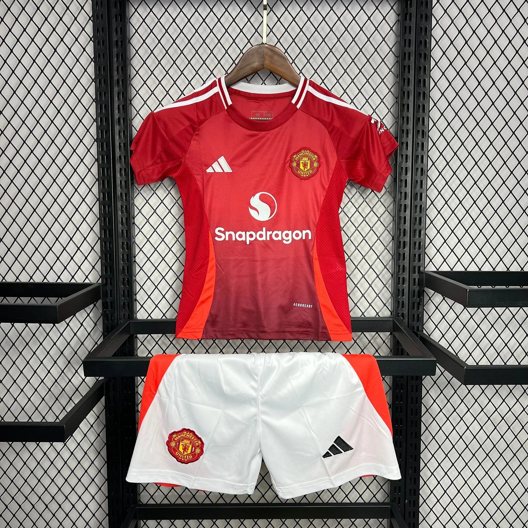 kit-enfant-manchester-united-3