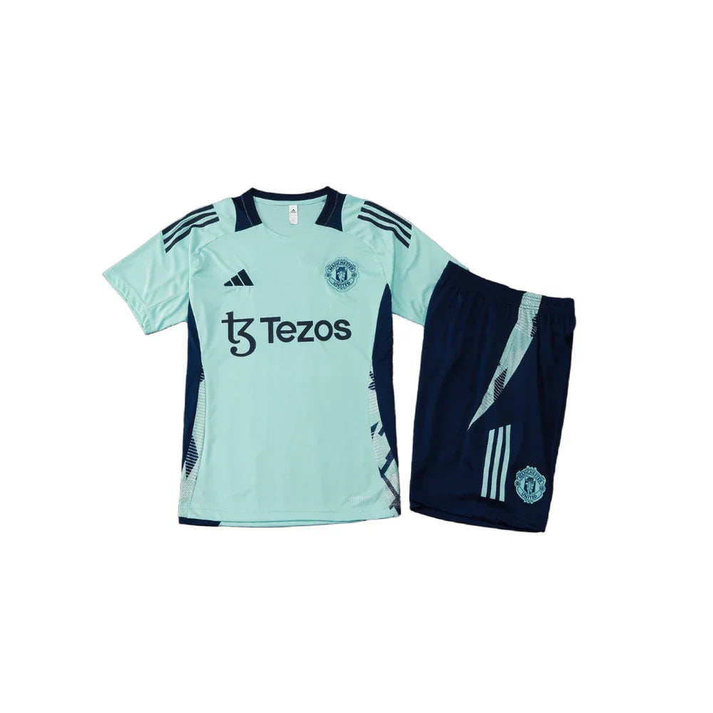 ensemble-manchester-united-training-2024-2025