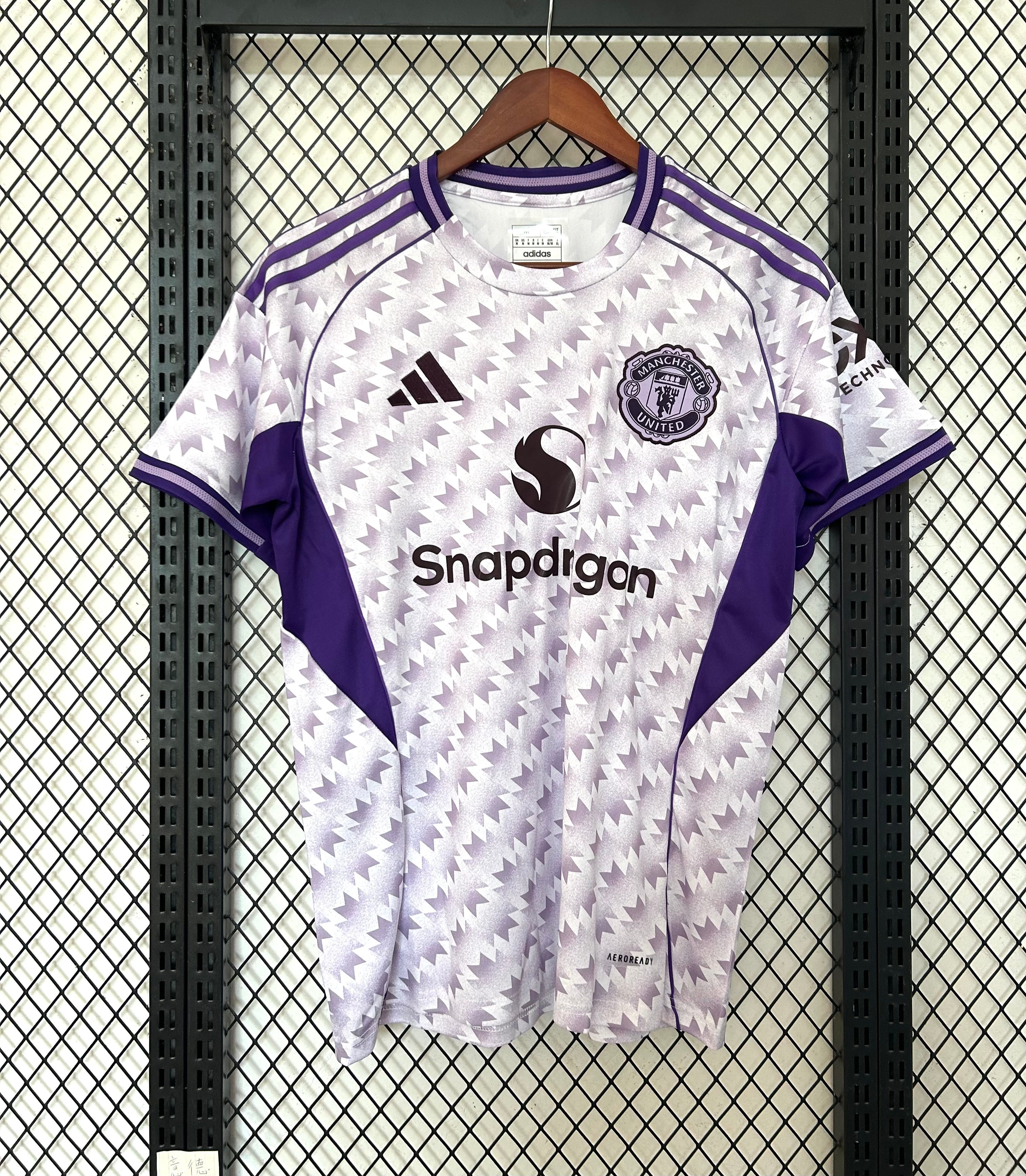 maillot-manchester-united-2025-2026