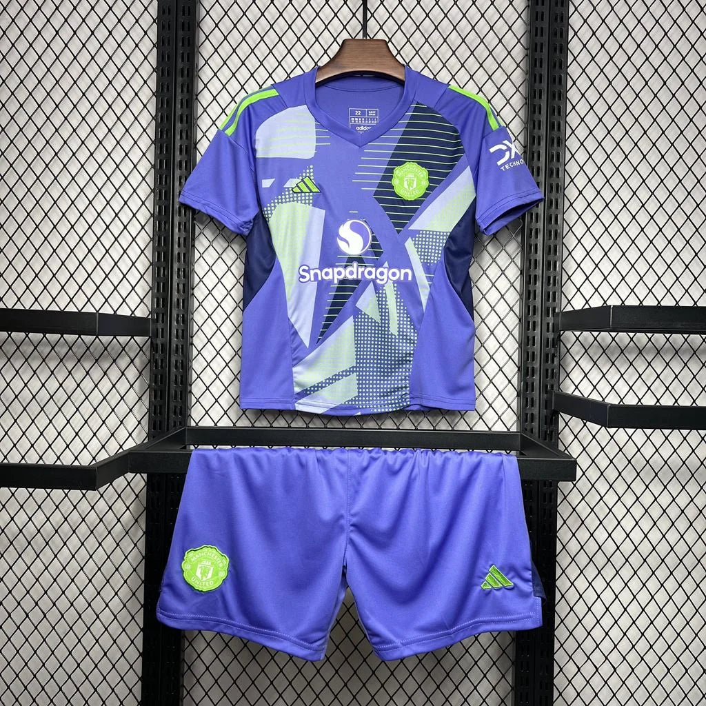 kit-enfant-manchester-united 1