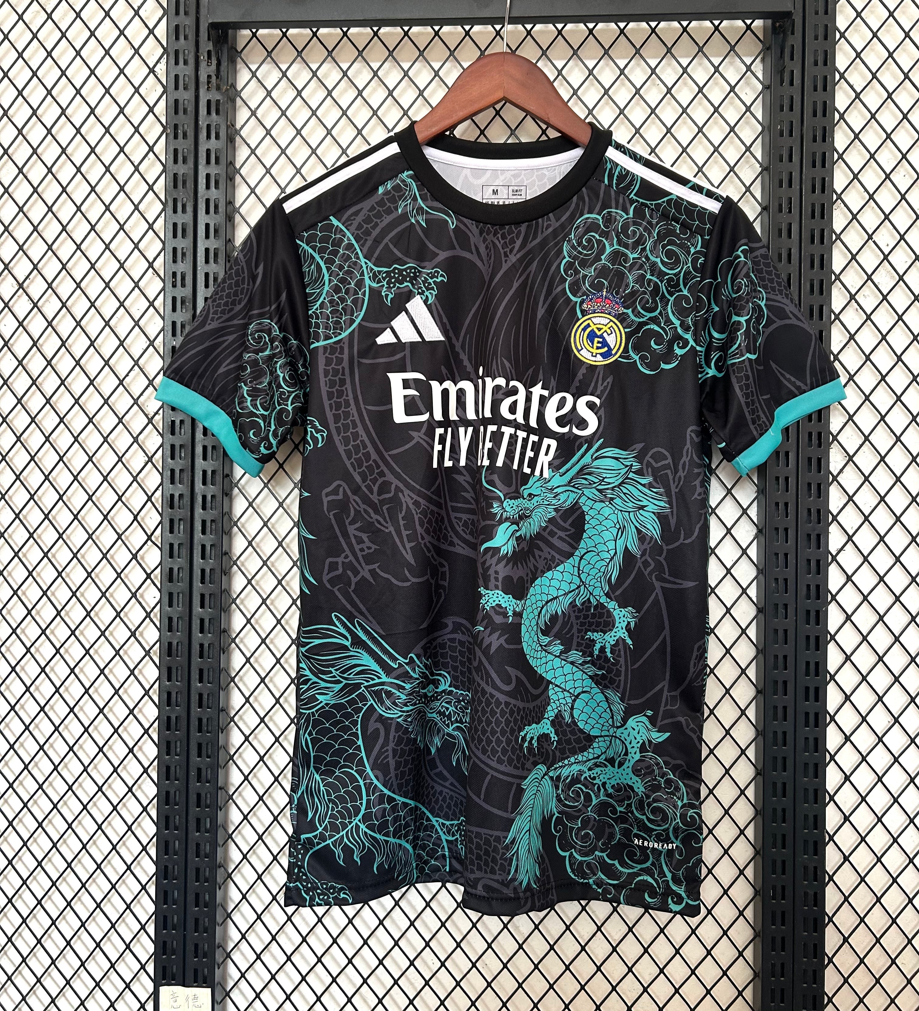 maillot-real-madrid-2025