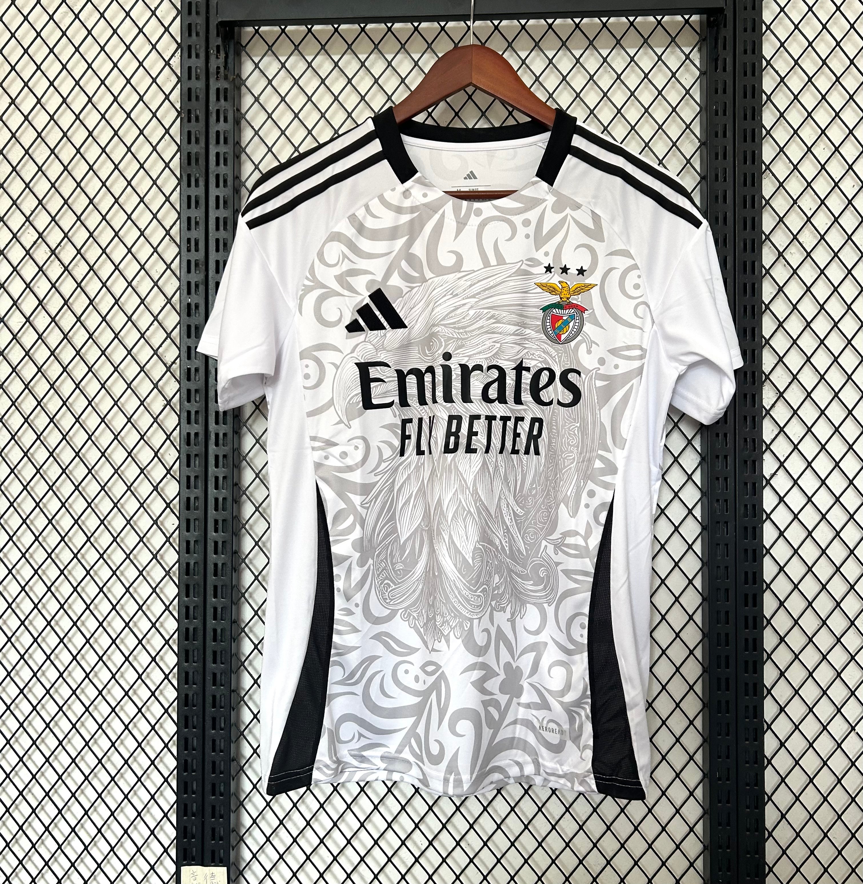 maillot-benfica-2024-2025