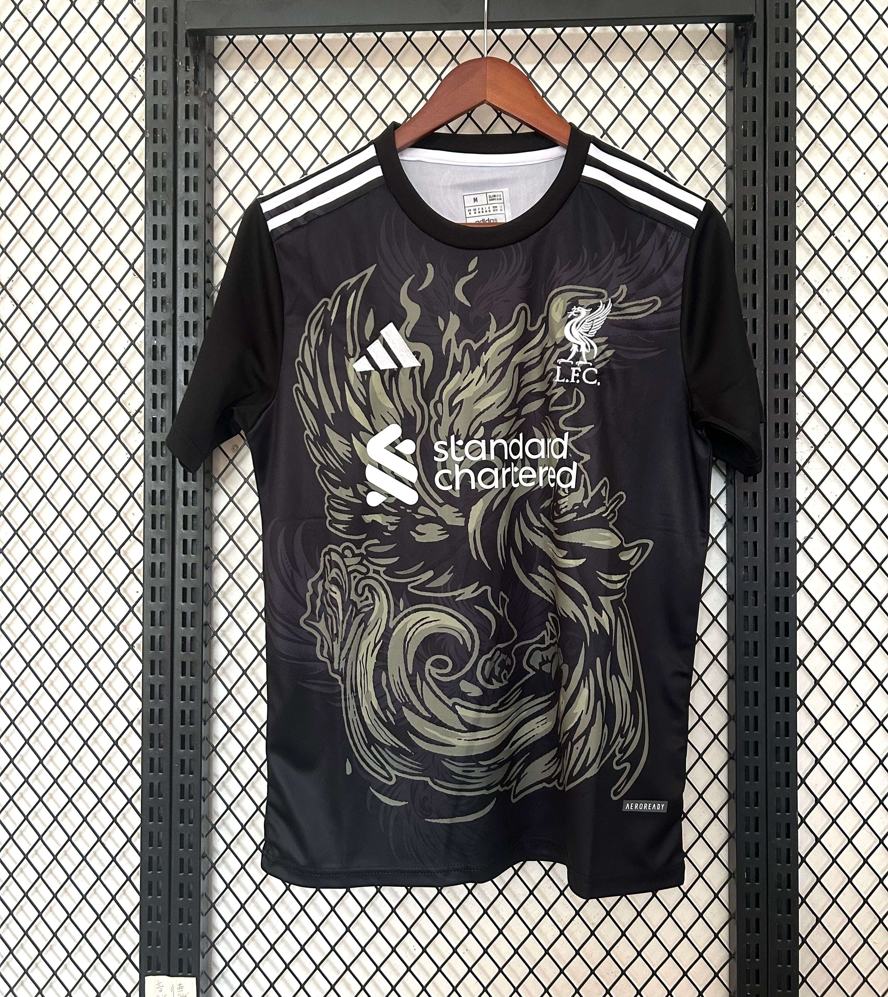 maillot-liverpool-2025-2029