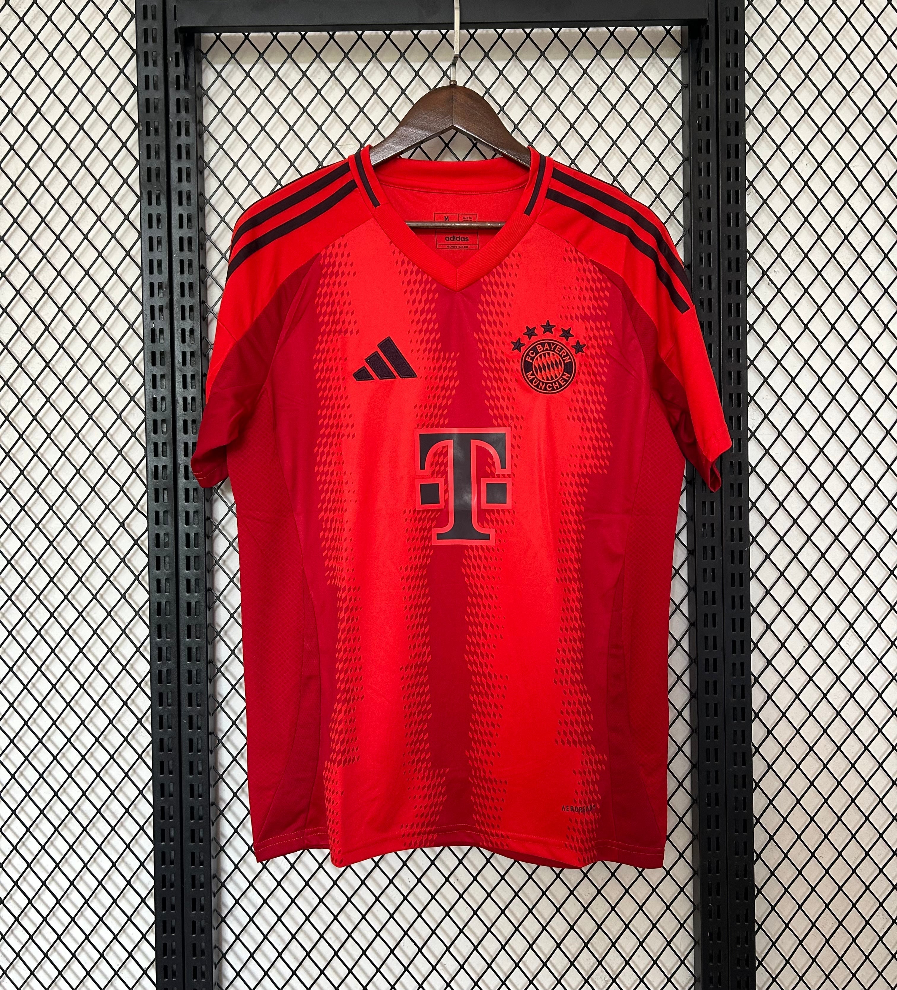 maillot-bayern-munich-2024-2028