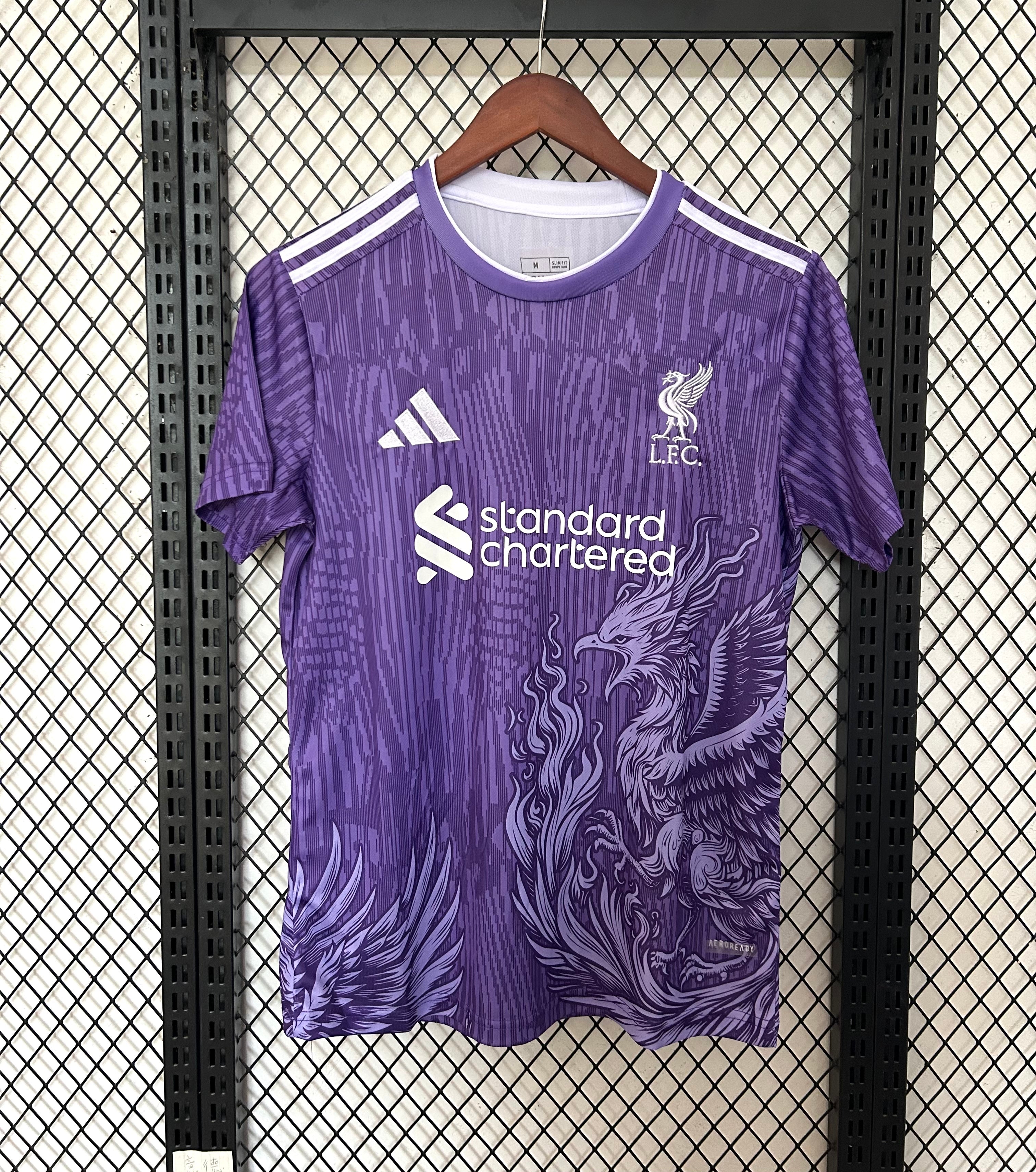 maillot-liverpool-edition-dragon-2025-2026