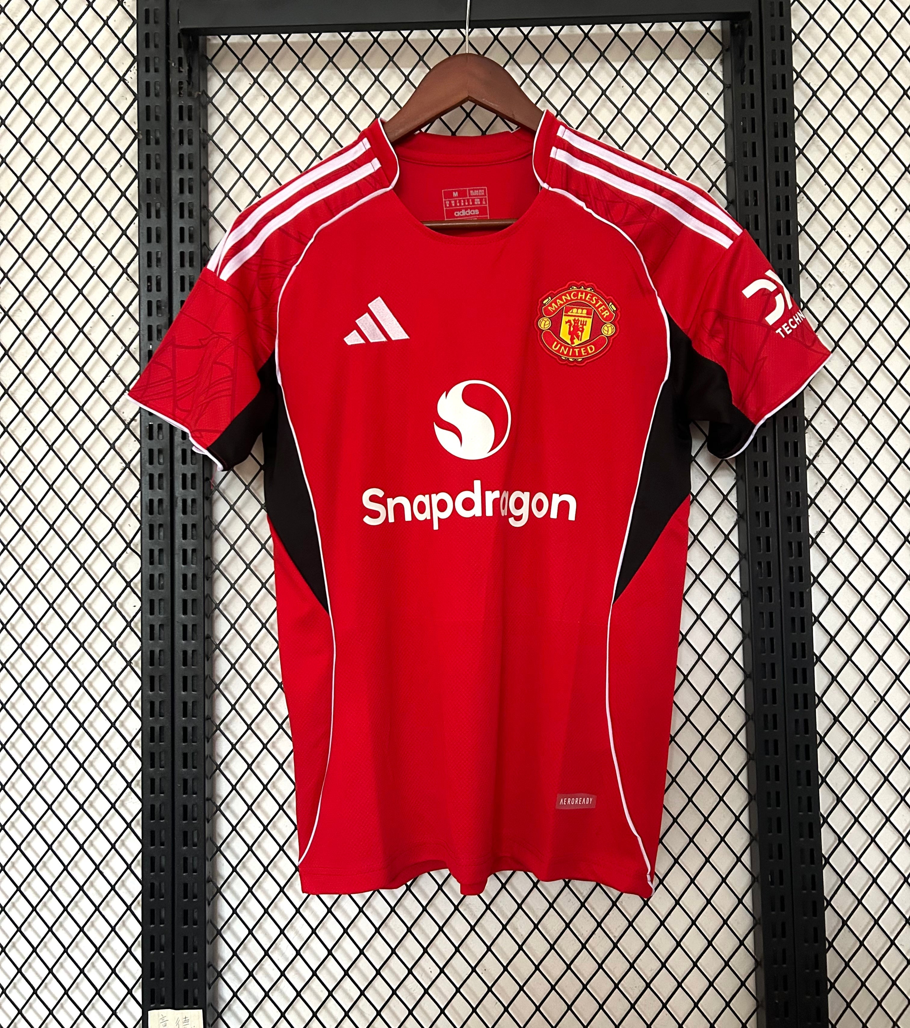 maillot-manchester-united-2025-2029